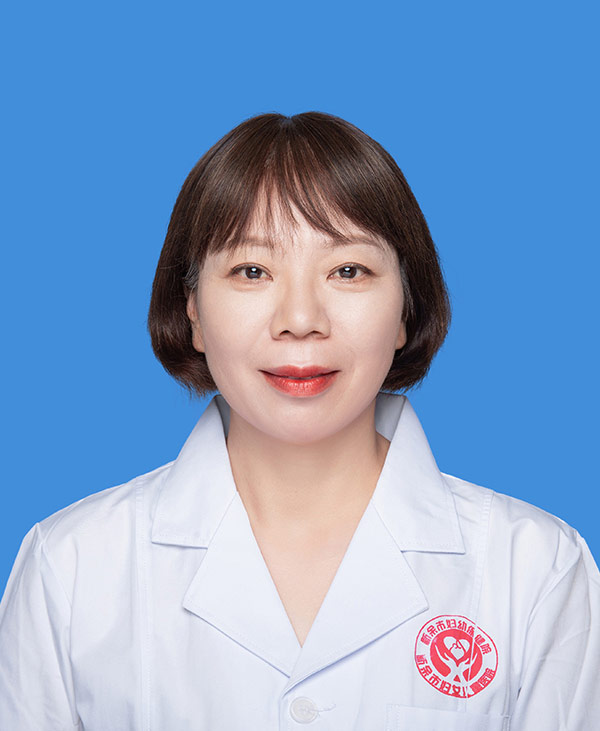 胡小花 - 乳腺外科主任，主任醫師